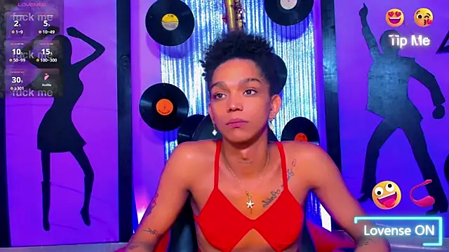 Snapshot of nickyminach_ chatting on February 6, 2026, 3:24 am nickyminach online show from February 6, 2026, 3:24 am