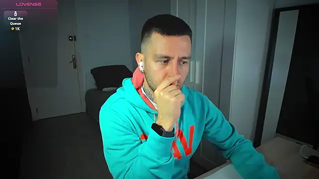 HonestAndrew online show from February 25, 2025, 4:04 pm