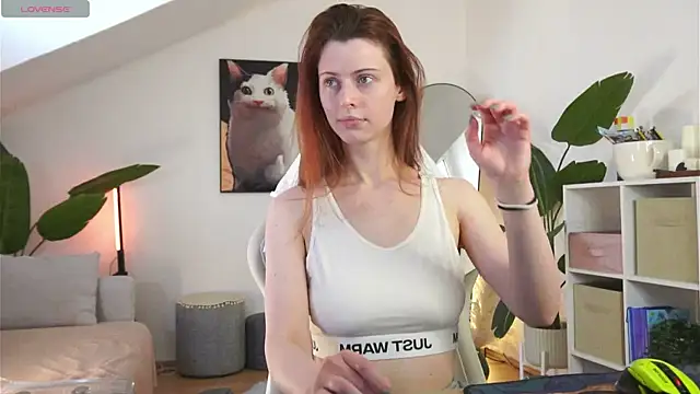 doll lesli online show from March 15, 2026, 1:18 pm