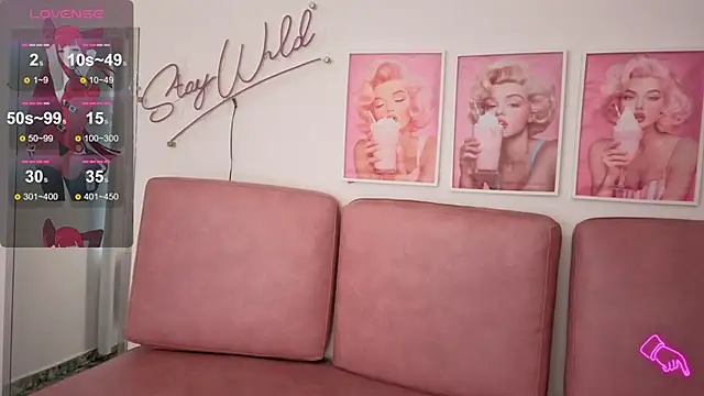 Adele LatinLady online show from November 14, 2025, 9:40 pm