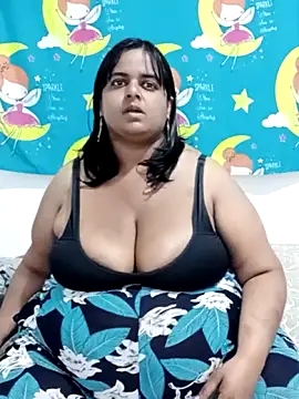 Snapshot of SusanaEshwar chatting on February 12, 2026, 9:36 pm SusanaEshwar online show from February 12, 2026, 9:36 pm