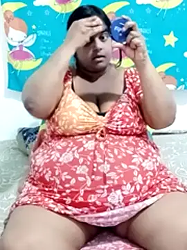 Snapshot of SusanaEshwar chatting on February 13, 2026, 10:21 pm SusanaEshwar online show from February 13, 2026, 10:21 pm