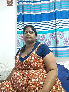 Snapshot of SusanaEshwar chatting on July 22, 2026, 4:20 pm SusanaEshwar online show from July 22, 2026, 4:20 pm
