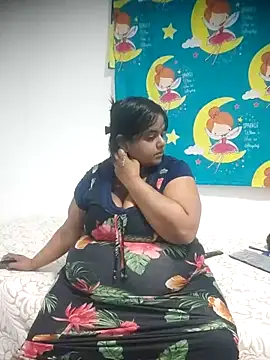 Snapshot of SusanaEshwar chatting on February 4, 2026, 8:26 pm SusanaEshwar online show from February 4, 2026, 8:26 pm