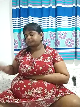 Snapshot of SusanaEshwar chatting on July 21, 2026, 5:03 pm SusanaEshwar online show from July 21, 2026, 5:03 pm