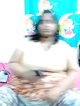 Snapshot of SusanaEshwar chatting on May 15, 2026, 8:07 pm SusanaEshwar online show from May 15, 2026, 8:07 pm