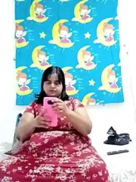 Snapshot of SusanaEshwar chatting on February 6, 2026, 6:04 pm SusanaEshwar online show from February 6, 2026, 6:04 pm