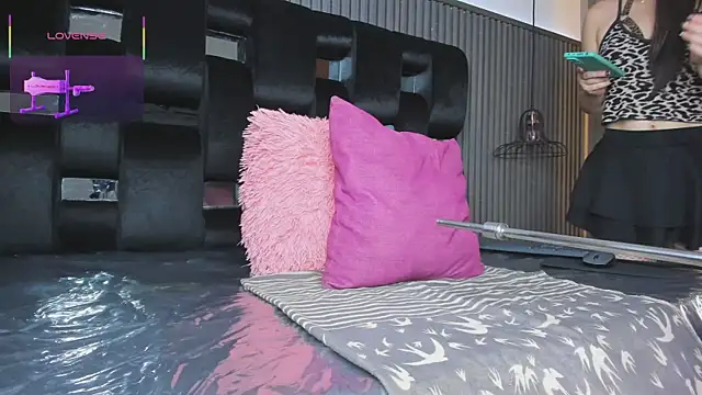 Snapshot of levana1 chatting on October 24, 2025, 3:05 am levana1 online show from October 24, 2025, 3:05 am