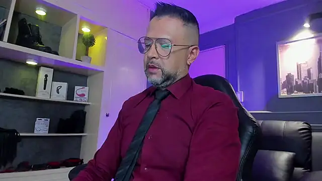 Snapshot of MrFrank_tattoo chatting on January 6, 2026, 11:36 am MrFrank tattoo online show from January 6, 2026, 11:36 am