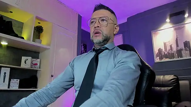 Snapshot of MrFrank_tattoo chatting on February 5, 2026, 10:44 am MrFrank tattoo online show from February 5, 2026, 10:44 am