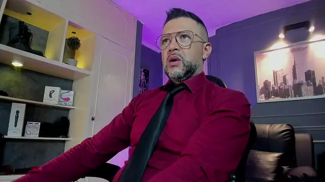 Snapshot of MrFrank_tattoo chatting on February 10, 2026, 10:36 am MrFrank tattoo online show from February 10, 2026, 10:36 am