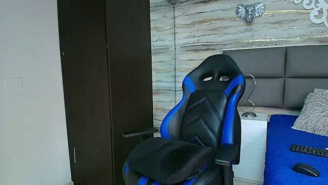 Snapshot of oliver__brown chatting on January 25, 2025, 9:25 pm oliver brown online show from January 25, 2025, 9:25 pm