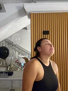 LizzRouse online show from February 7, 2026, 12:24 pm