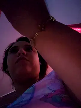 Snapshot of LizzRouse chatting on October 9, 2025, 1:22 pm LizzRouse online show from October 9, 2025, 1:22 pm