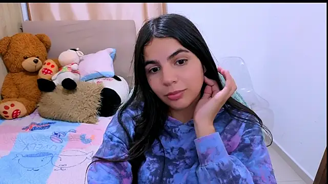 Snapshot of _elenna chatting on February 2, 2026, 6:40 pm elenna online show from February 2, 2026, 6:40 pm