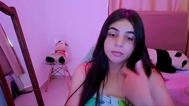  elenna online show from June 10, 2026, 5:58 pm
