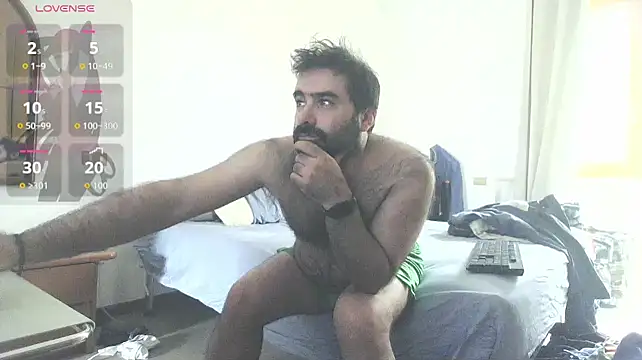 Snapshot of Attila985 chatting on July 22, 2026, 3:25 pm Attila985 online show from July 22, 2026, 3:25 pm
