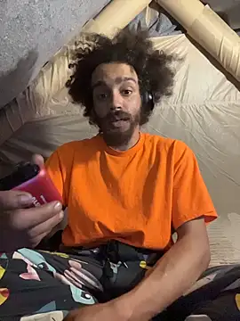 Snapshot of Mrvanillaa chatting on February 3, 2026, 2:53 am Mrvanillaa online show from February 3, 2026, 2:53 am