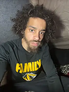 Snapshot of Mrvanillaa chatting on February 14, 2026, 1:39 am Mrvanillaa online show from February 14, 2026, 1:39 am