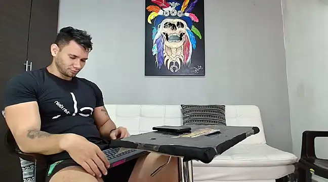 Snapshot of GendersonFit chatting on February 7, 2025, 9:15 pm GendersonFit online show from February 7, 2025, 9:15 pm