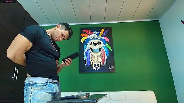 Snapshot of GendersonFit chatting on October 8, 2025, 9:37 pm GendersonFit online show from October 8, 2025, 9:37 pm