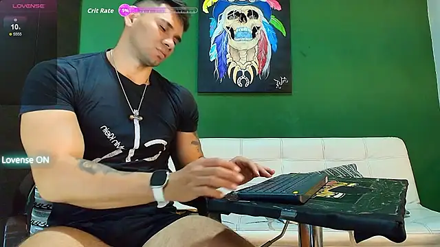 Snapshot of GendersonFit chatting on October 20, 2025, 9:15 pm GendersonFit online show from October 20, 2025, 9:15 pm