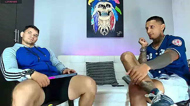 Snapshot of GendersonFit chatting on February 18, 2025, 2:27 pm GendersonFit online show from February 18, 2025, 2:27 pm