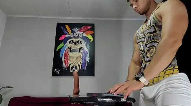 Snapshot of GendersonFit chatting on December 1, 2024, 4:34 pm GendersonFit online show from December 1, 2024, 4:34 pm