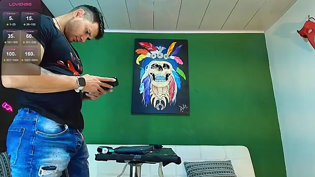 Snapshot of GendersonFit chatting on October 24, 2025, 9:47 pm GendersonFit online show from October 24, 2025, 9:47 pm