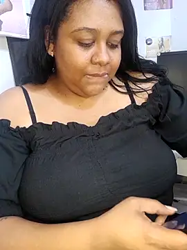 Snapshot of BiancaFollerach chatting on April 10, 2026, 5:53 pm BiancaFollerach online show from April 10, 2026, 5:53 pm