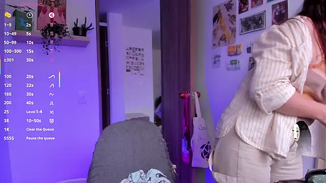 Snapshot of linda_giggle chatting on June 19, 2026, 10:25 pm linda giggle online show from June 19, 2026, 10:25 pm