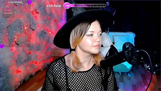 mary lunar online show from October 14, 2025, 6:08 pm