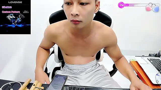 Naughty--asian online show from September 14, 2025, 3:18 am