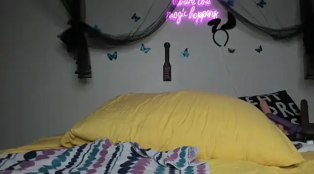 ThickAssRena online show from February 1, 2025, 7:02 pm