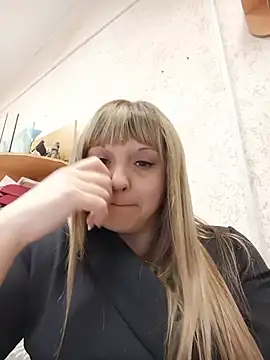 Snapshot of Office_Albertina chatting on May 28, 2026, 10:15 pm Office Albertina online show from May 28, 2026, 10:15 pm