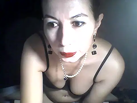 Snapshot of Olesja chatting on January 11, 2026, 8:27 pm Olesja online show from January 11, 2026, 8:27 pm