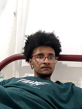 Snapshot of deagon996 chatting on February 11, 2025, 12:59 am deagon996 online show from February 11, 2025, 12:59 am