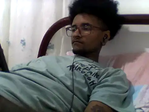 Snapshot of deagon996 chatting on February 12, 2025, 5:26 pm deagon996 online show from February 12, 2025, 5:26 pm