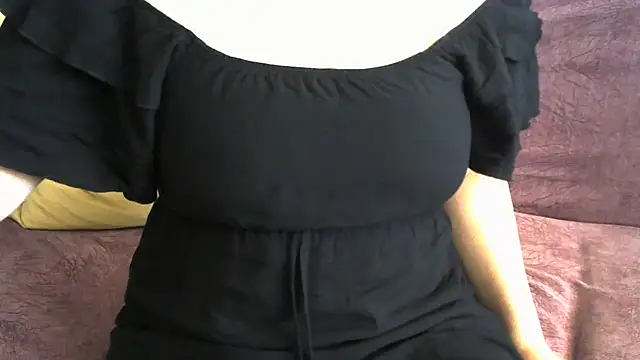 Sugar-girll online show from September 17, 2025, 6:15 am