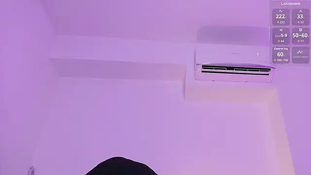 emmajohnss online show from September 30, 2025, 3:45 am