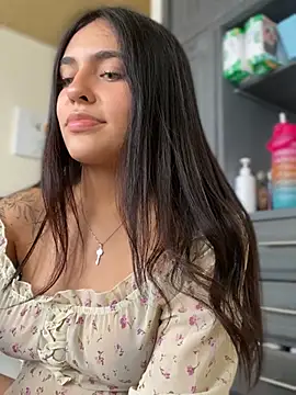 DaphneUwu online show from March 9, 2025, 6:11 pm