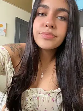 DaphneUwu online show from February 27, 2025, 2:21 pm