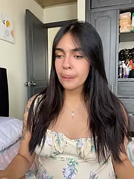 DaphneUwu online show from February 14, 2025, 3:05 pm