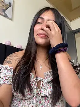 DaphneUwu online show from March 12, 2025, 5:49 pm