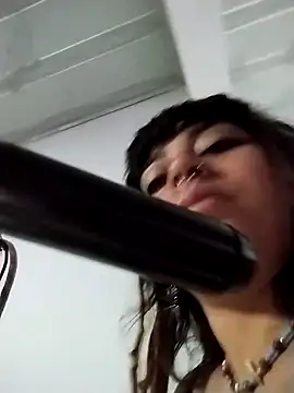 Snapshot of Weedsex_couple chatting on February 25, 2025, 11:37 pm Weedsex couple online show from February 25, 2025, 11:37 pm