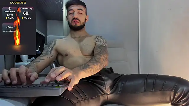 Snapshot of MarkWalker__ chatting on March 13, 2026, 10:31 am MarkWalker online show from March 13, 2026, 10:31 am