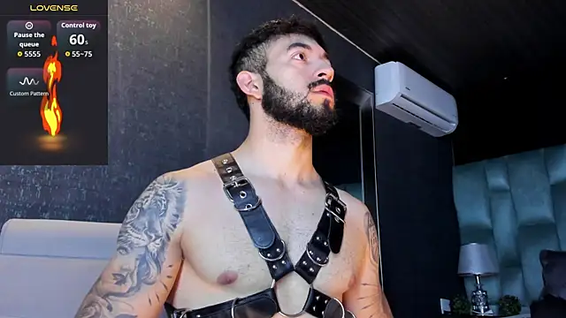 Snapshot of MarkWalker__ chatting on April 7, 2026, 9:55 am MarkWalker online show from April 7, 2026, 9:55 am