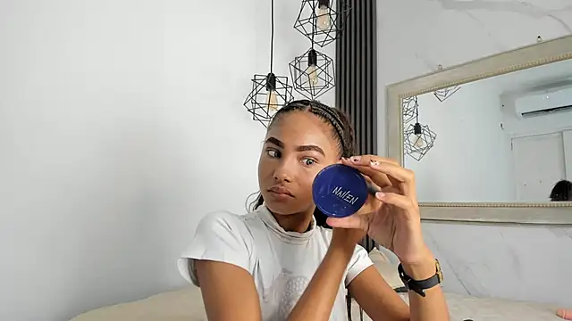 Snapshot of kristyl_paez chatting on April 10, 2026, 8:05 pm kristyl paez online show from April 10, 2026, 8:05 pm