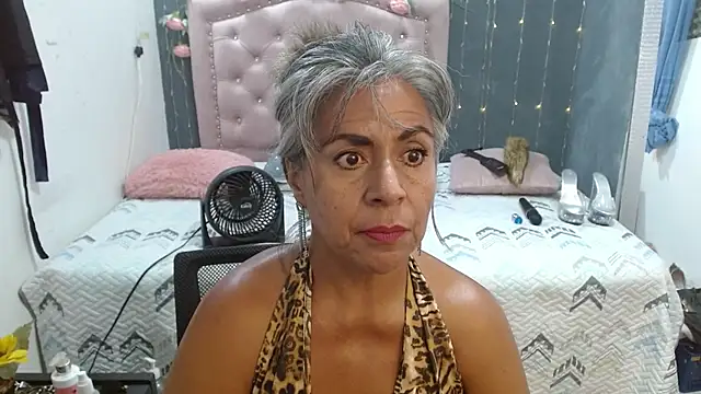 lalisha 96 online show from November 29, 2025, 12:00 am