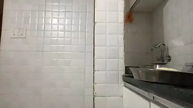 Snapshot of Riyasingh9 chatting on March 12, 2025, 4:41 am Riyasingh9 online show from March 12, 2025, 4:41 am